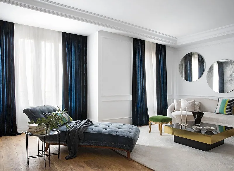 cortinas salon confetextil azules y blancas sofa y sillon 1